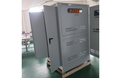 三相補償式電力穩(wěn)壓電源